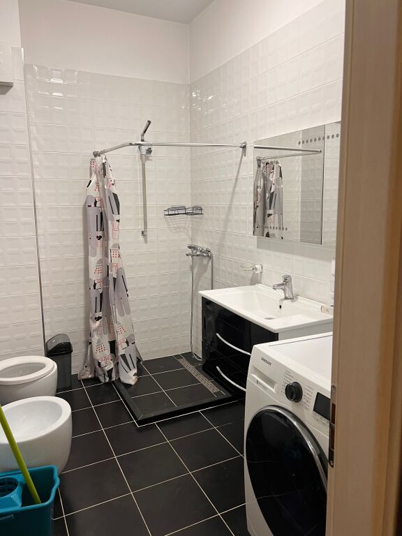 For rent 1+1 KIKA2 COMPLEX Paris Commune 700€