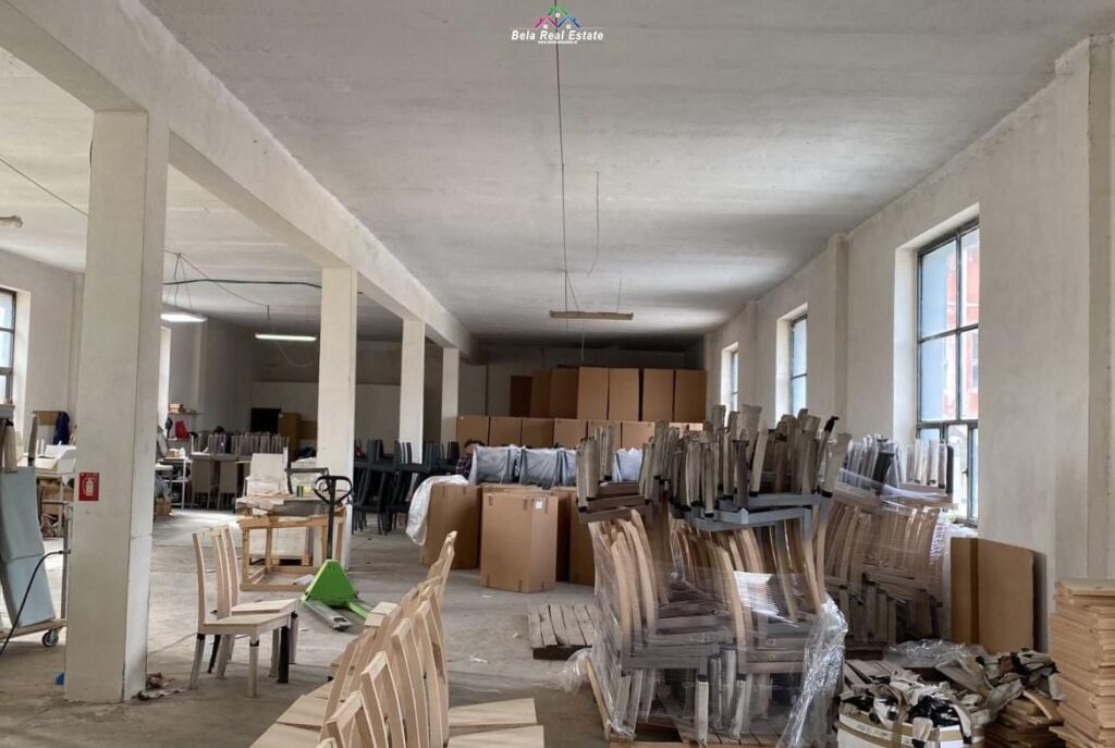 Magazine Me Qera Ne Misto Mame (ID BM328) Tirane