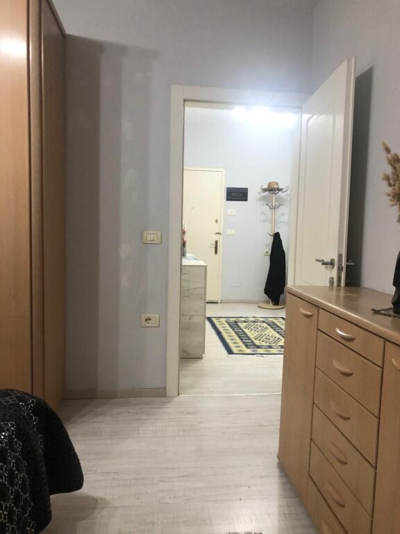 Jepet me qera apartament 1+1 ne Ali Dem