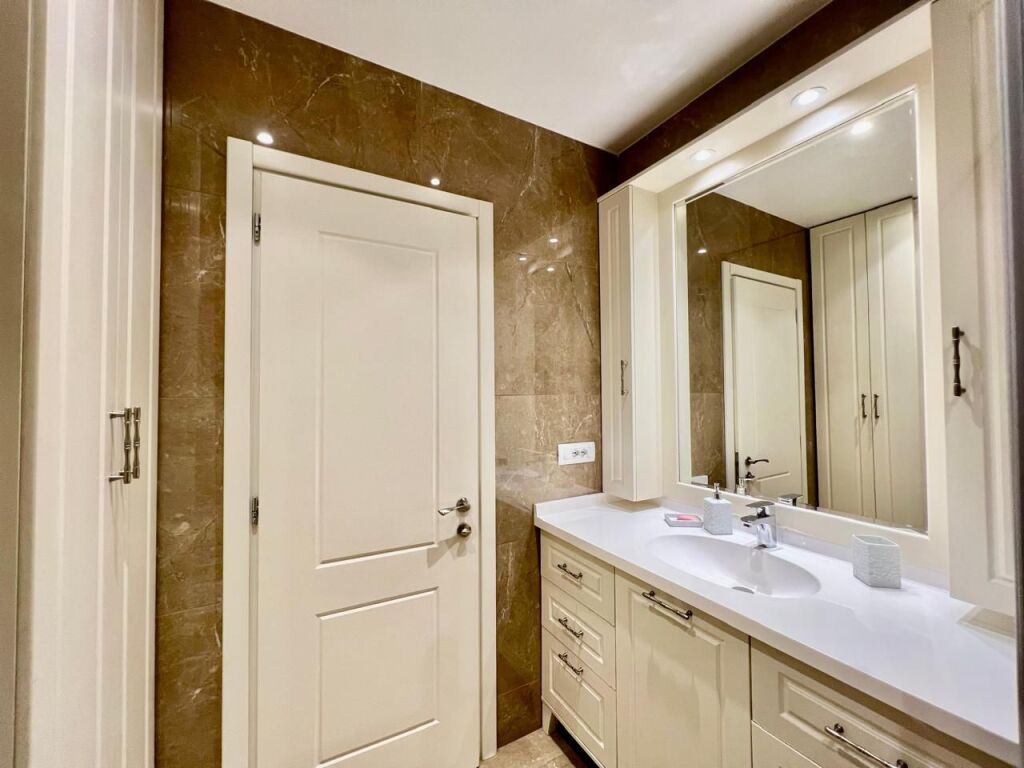 Affitto, Appartamento 2+1, Don Bosco, Tirana - 1000€ | 130 m²