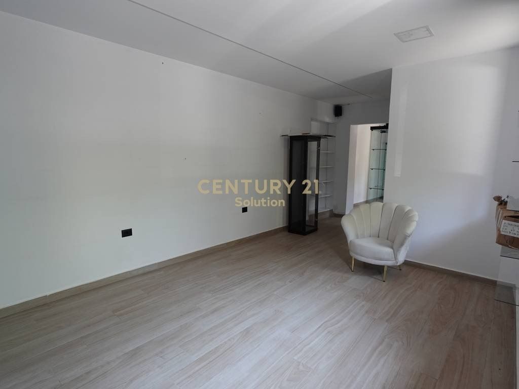 JAPIM PER QIRA DYQAN BUZE RRUGES FORTUZI!