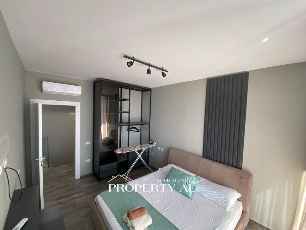 Vile ne shitje ne Dhermi