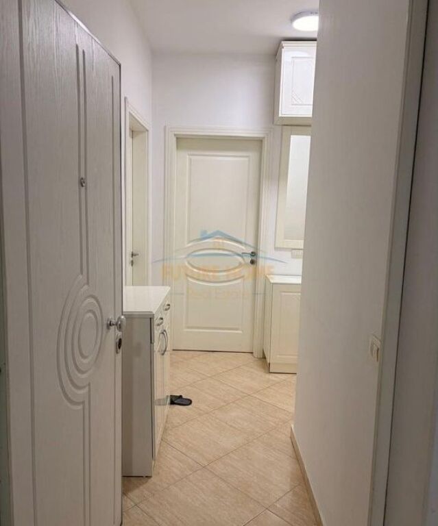 Shitet, Apartament 2+1,Misto Mame