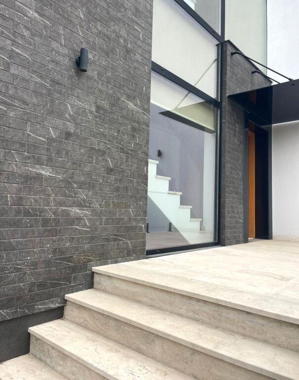 🏡 Jepet Vilë me Qira – pranë TEG