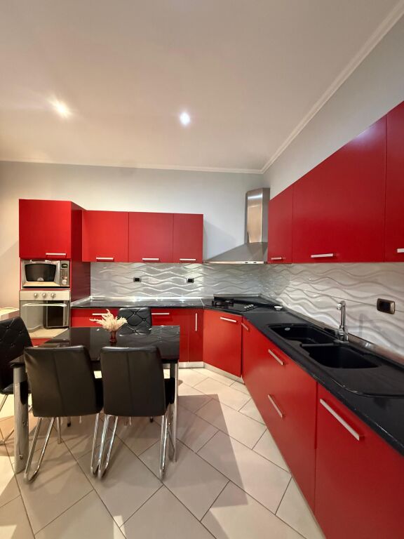 🏠 SHITET – Apartament 2+1 | Kompleksi Halili (pranë Selvisë)