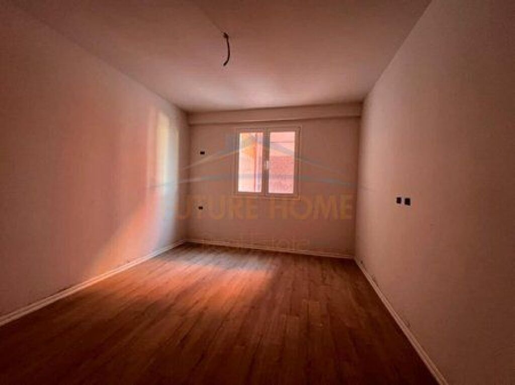 Shitet, Apartament 1+1, Yzberisht