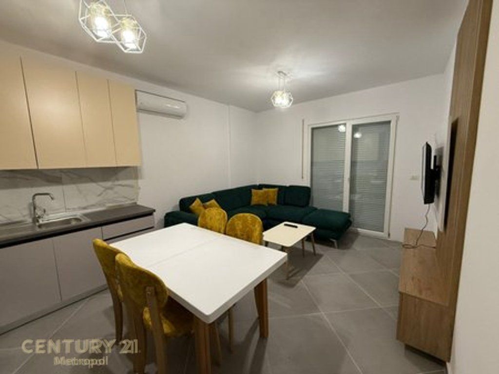 JEPET ME QIRA APARTAMENT 2+1+2, KOMPLEKSI DARLING ALI DEM!