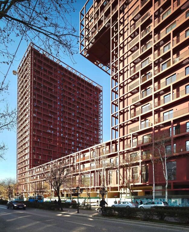 Ekskluzive  Garden Building, buze rruges se Kavajes: Shesim dyqan