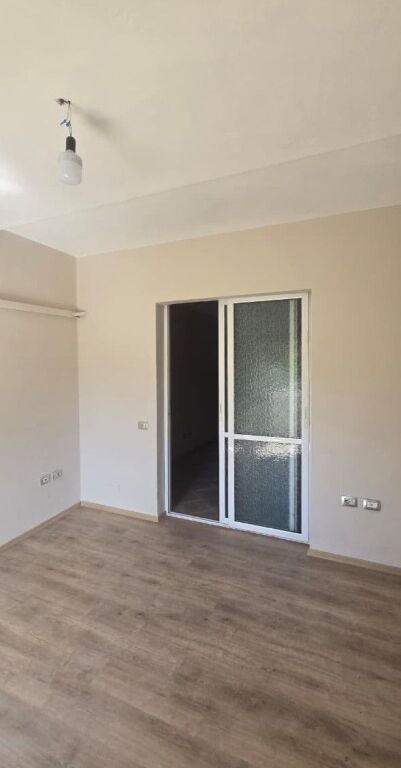 Apartament 2+1 Per Shitje Te 21 Djetori