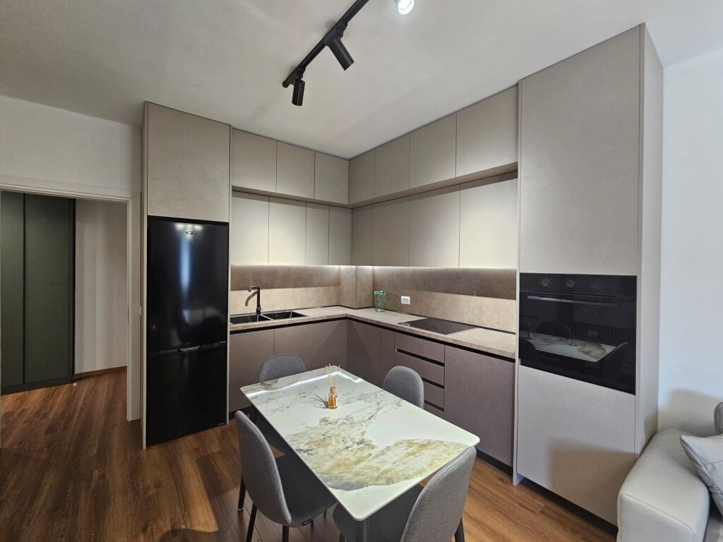 Appartamento 1+1 in affitto in via Elbasan!