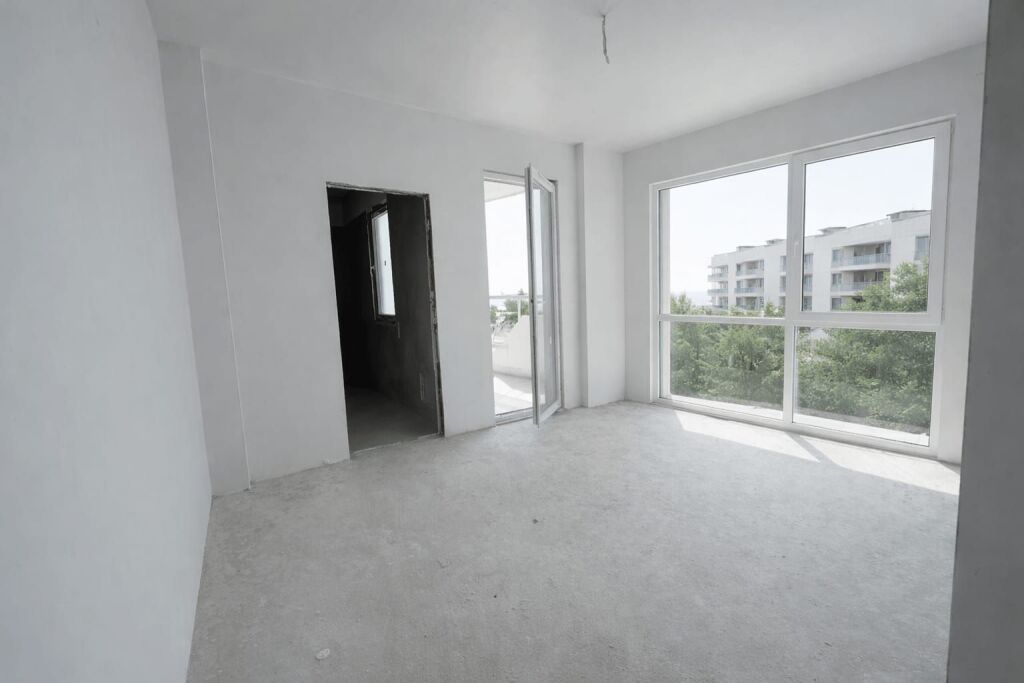 Shitet apartament 2+1 te Liqeni i Thatë