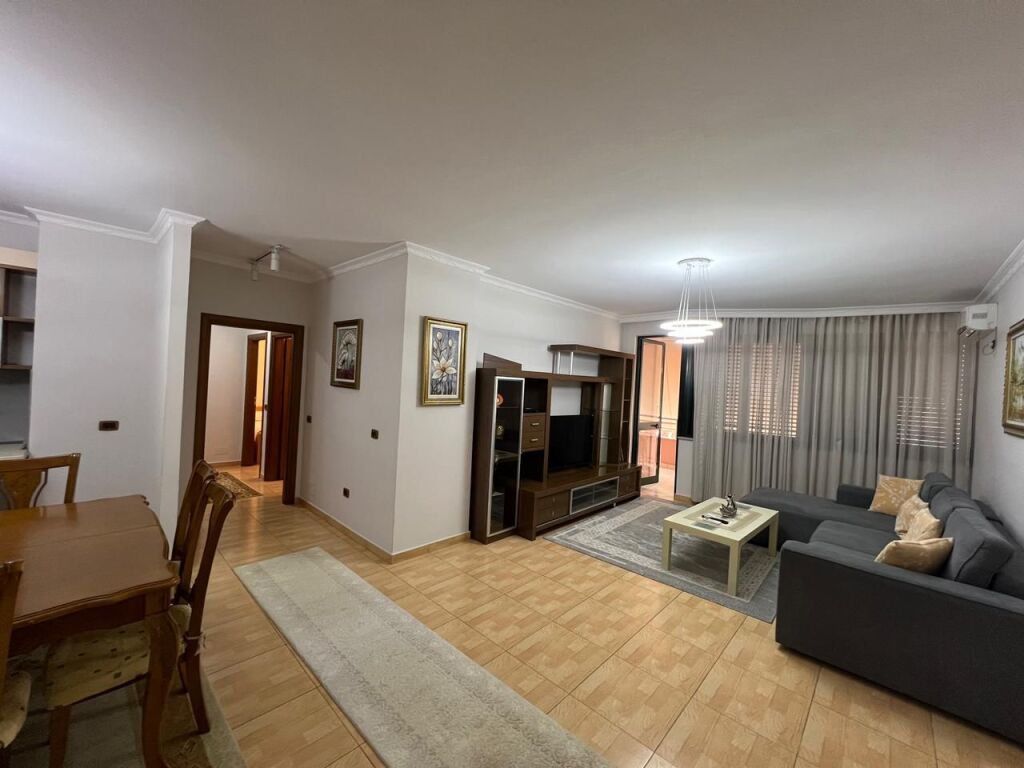 Qira, Apartament 2+1+2 tualete, ”Rruga e Kavajës”, Tiranë.