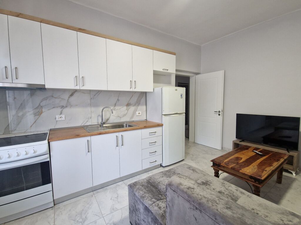Apartament 2+1 me qera tek Zogu I zi