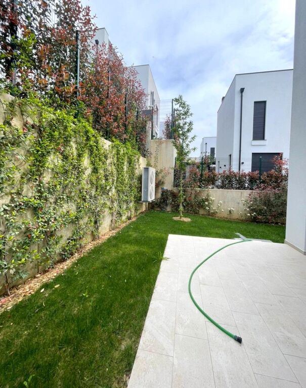 🏡 Jepet Vilë me Qira – pranë TEG