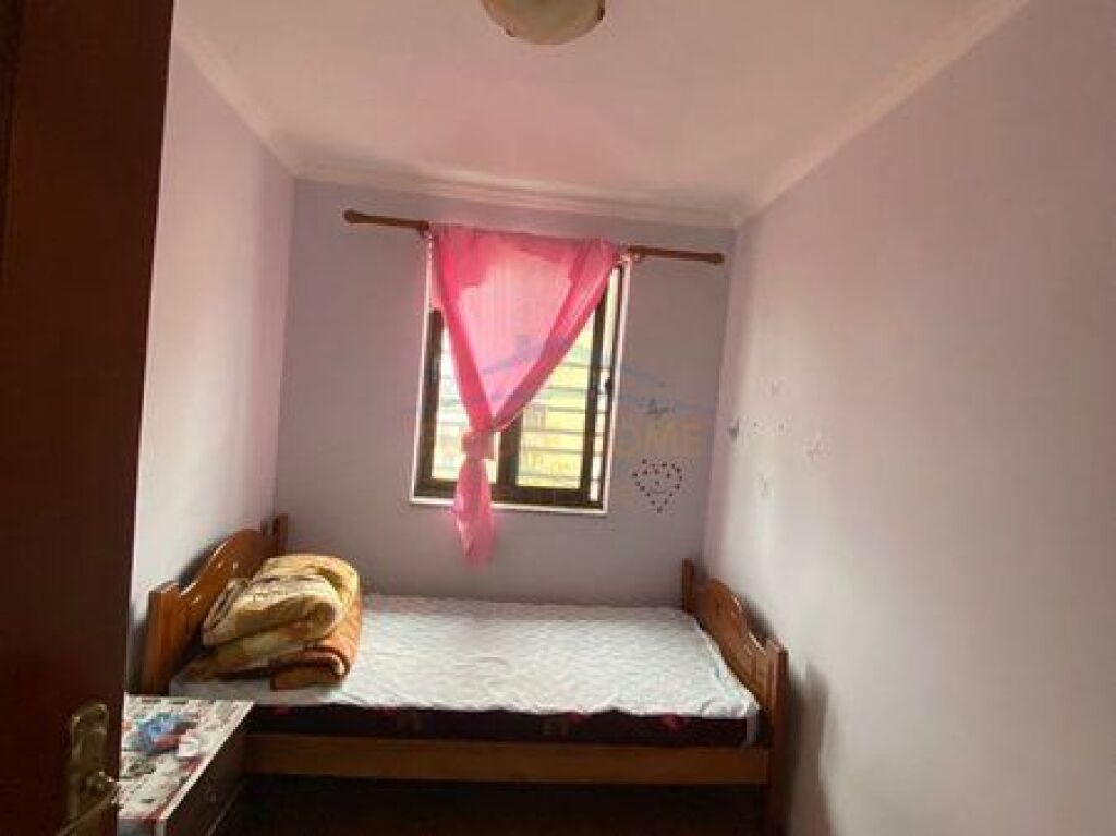 For sale, Apartment 2+1, Barrikadave Street, Tirana