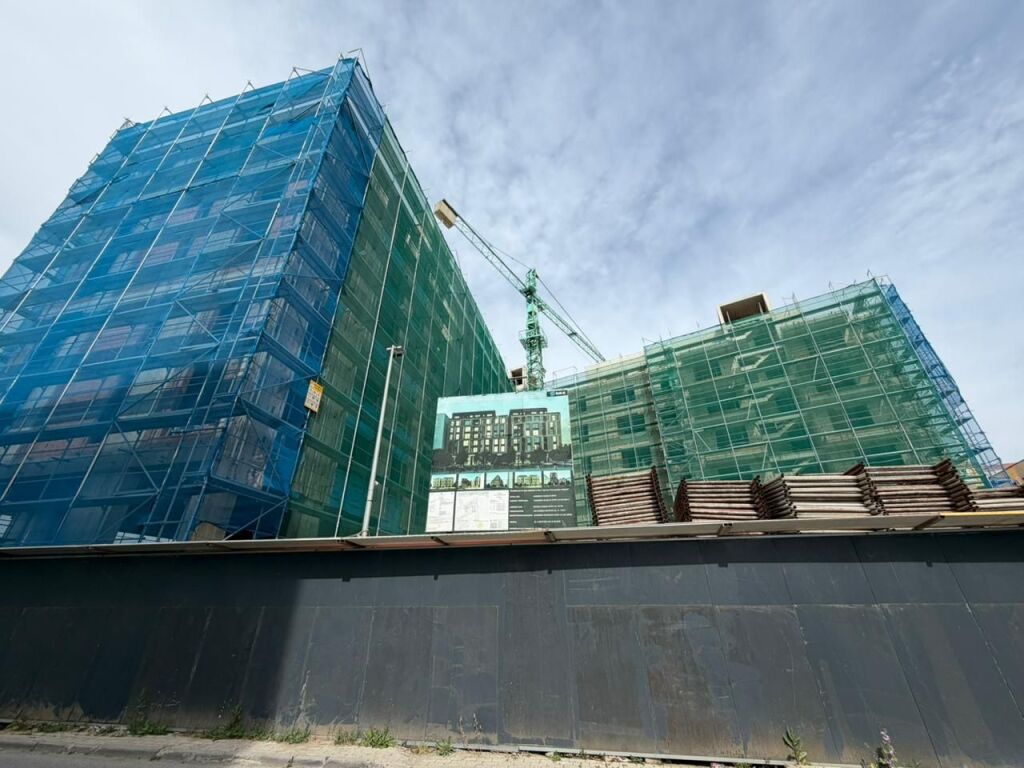 Apartament 2+1 per shitje tek Stacioni i Trenit.