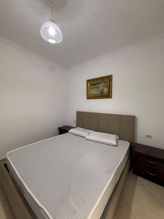 🏠JEPET ME QIRA Hyrje 1+1 ne Vile private 📍Ish Venue/Xhamllik 💶Cmimi: 40.000 Leke/Muaj