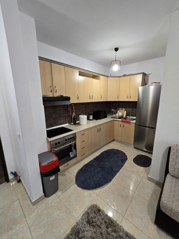 🏠Appartamento 1+1 in affitto 📍Ex Campo di Aviazione  🏷️Prezzo: 45.000 Leke/Mese