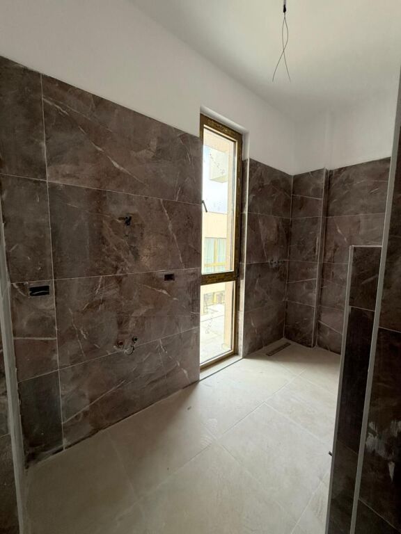 VILE INDIVIDUALE 3KATESHE PER SHITJE PRANE TEG