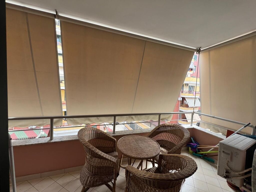 Qira, Apartament 2+1+2 tualete, ”Rruga e Kavajës”, Tiranë.