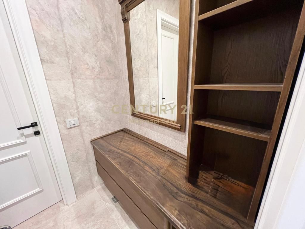 Vile per qira tek "Secret Garden Residence"