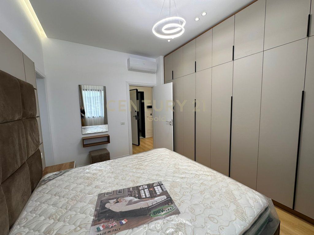 Premium 2+1+2 apartment for rent with parking space