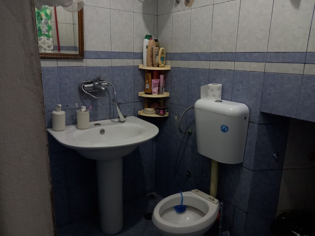 Apartament 1+1 me qera (kati 2 i viles)📍Ali Demi