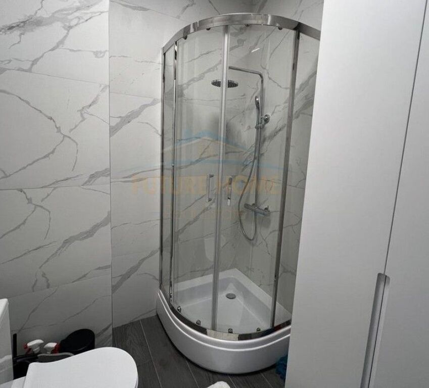 Qera, Apartament 2+1+ Post parkimi, Usluga, Stacioni i Trenit, Tiranë