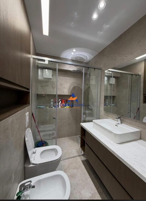 AFFITTASI APPARTAMENTO 1+1+BALCONE "VIA HIM KOLLI" 1000 EURO