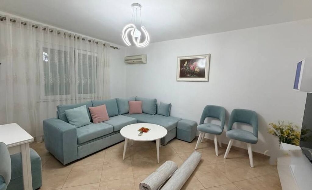 JEPET ME QIRA APARTAMENT 1+1 TEK 21 DHJETORI | ÇMIMI 55,000 ALL
