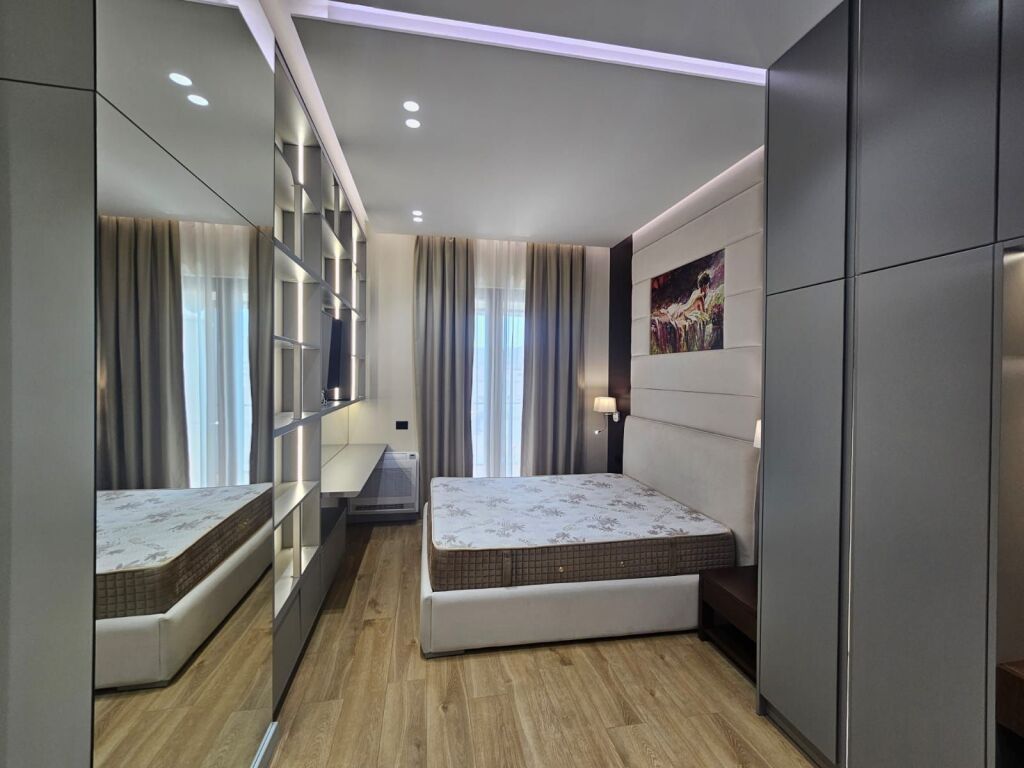 Apartament 1+1 per qera tek Square 21!