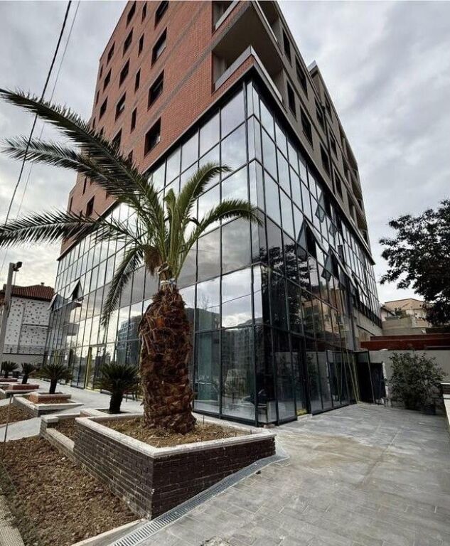 COMMERCIAL UNIT FOR RENT, ALI DEMI