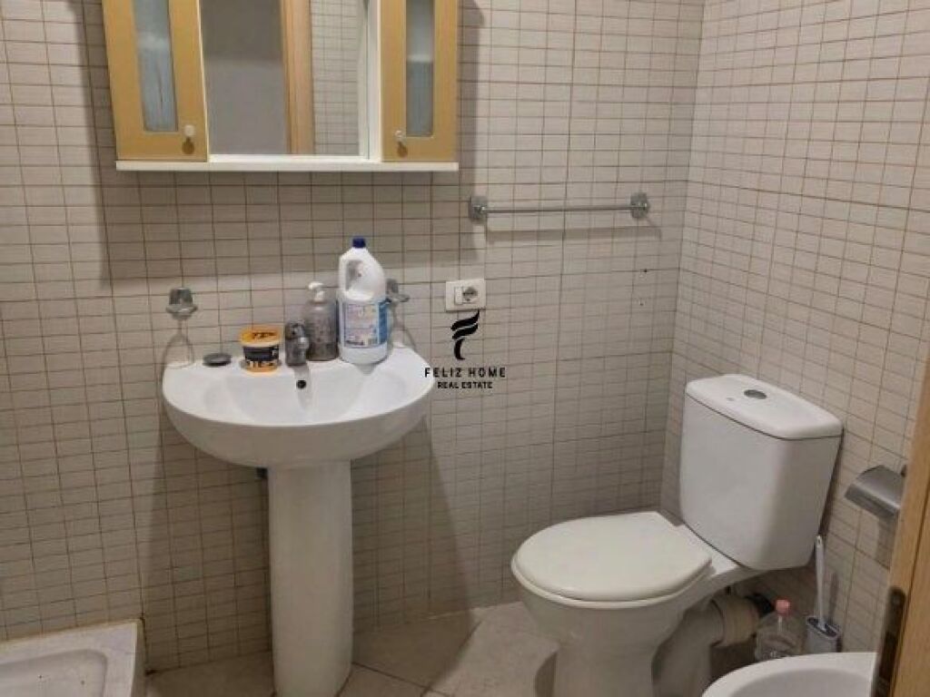 ZYRE ME QERA 105 M2 21 DHJETORI 70.000 LEKE FH-69474