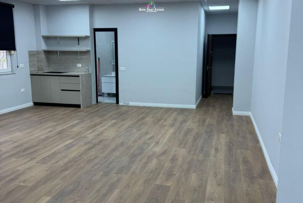 Zyre Me Qera Ne Qender (ID BZ2735) Tirane