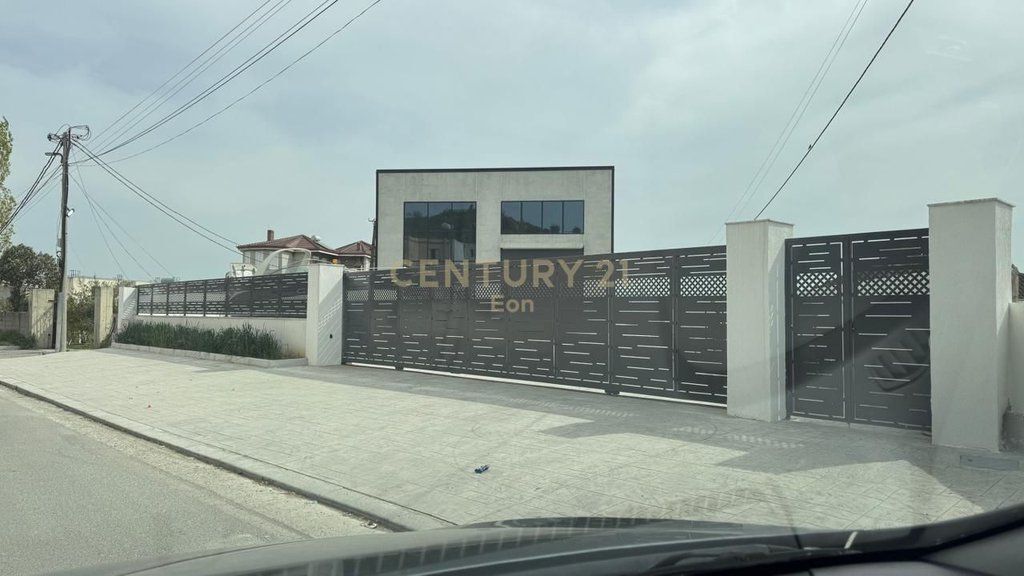 KAPANON PËR QIRA NE SPITALLE, DURRES !