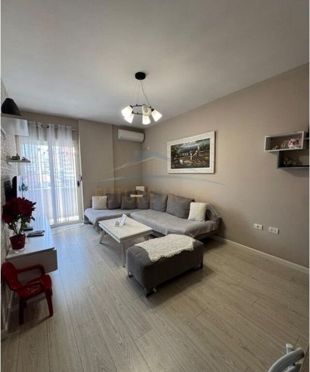 Shitet, Apartament 1+1, Fabrika e Miellit, Tirane