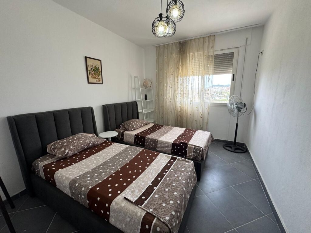 Jepet apartament me qera 2+1