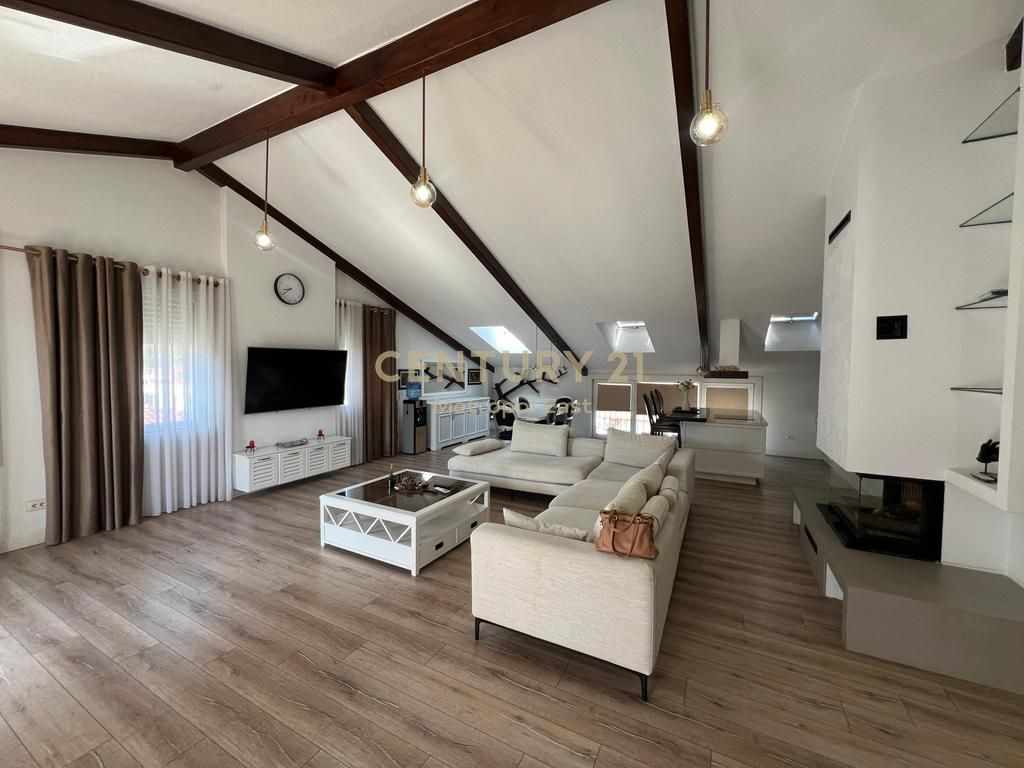 APARTAMENT 3+1+3 PER QIRA TEK "SECRET GARDEN"