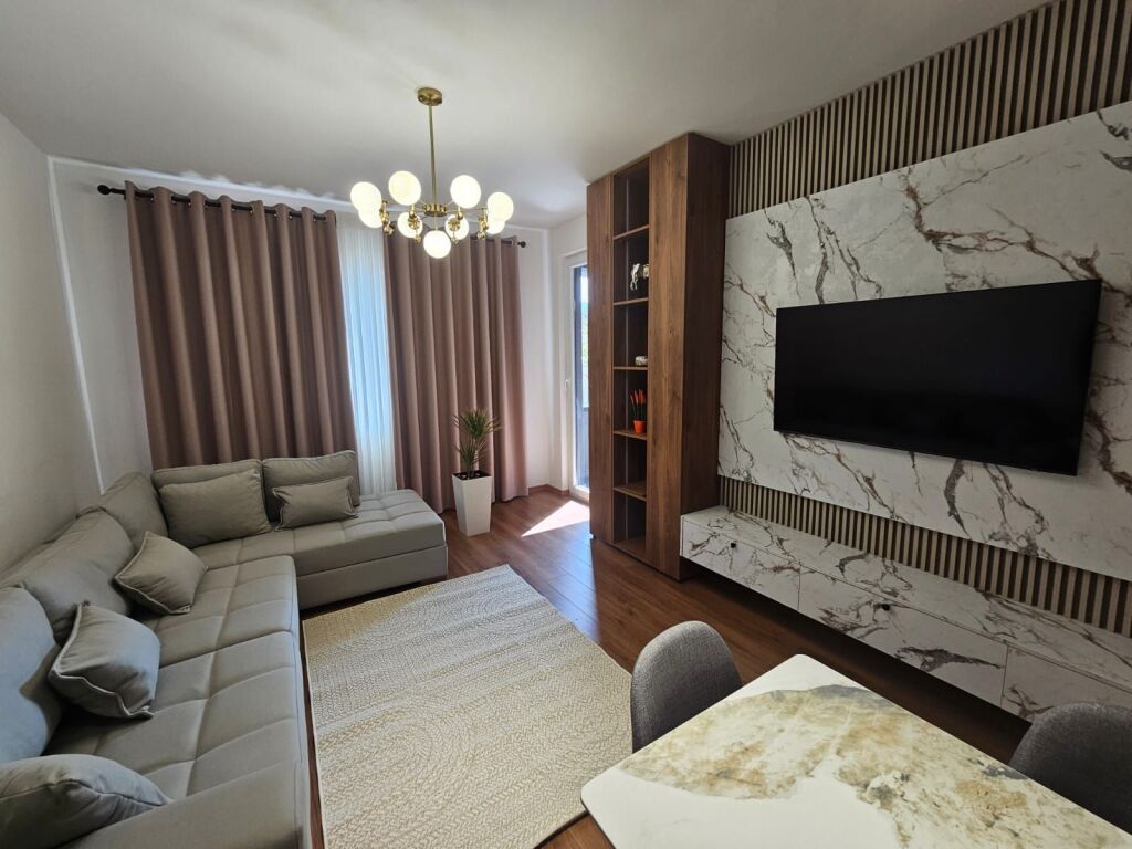 Appartamento 1+1 in affitto in via Elbasan!