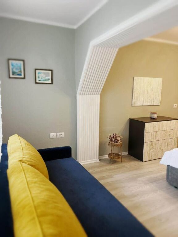 Apartament 1+1 me qera – Rruga e Durrësit