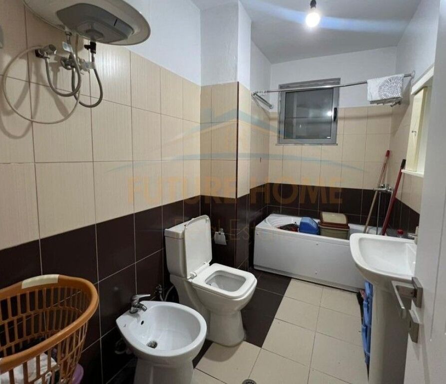 Qera,Apartament 1+1, Fresk