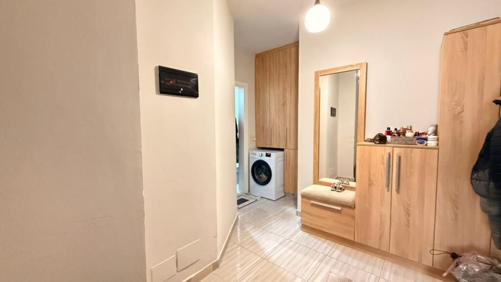 Appartamento 1+1 in vendita ad Astir