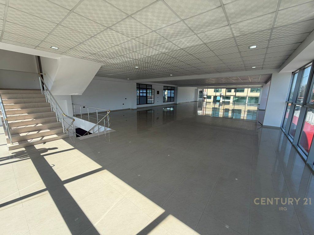 SHED FOR RENT IN THE FIELD - PREZA.