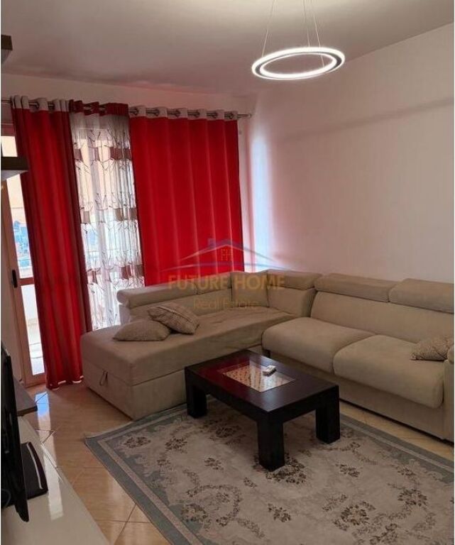 Shitet, Apartament 2+1,Misto Mame