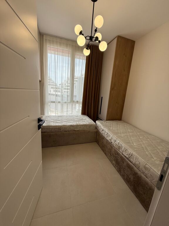 Jepet me Qera tek Medreseja