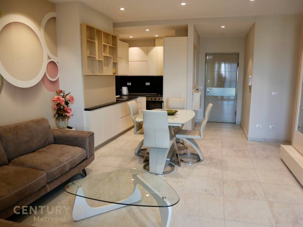 Apartament 2+1+2 per shitje tek Ambassador 3, Stadiumi Air Albania