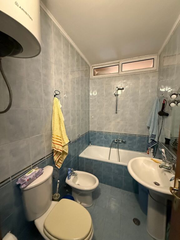 A Shallvaret, Appartamento 2+1+2 Arredato In Affitto!