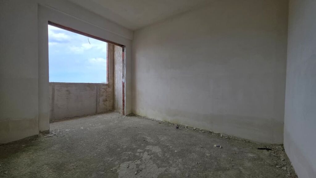 🌅 APARTAMENT 2+1 ME PAMJE NGA DETI – ORIKUM, VLORË