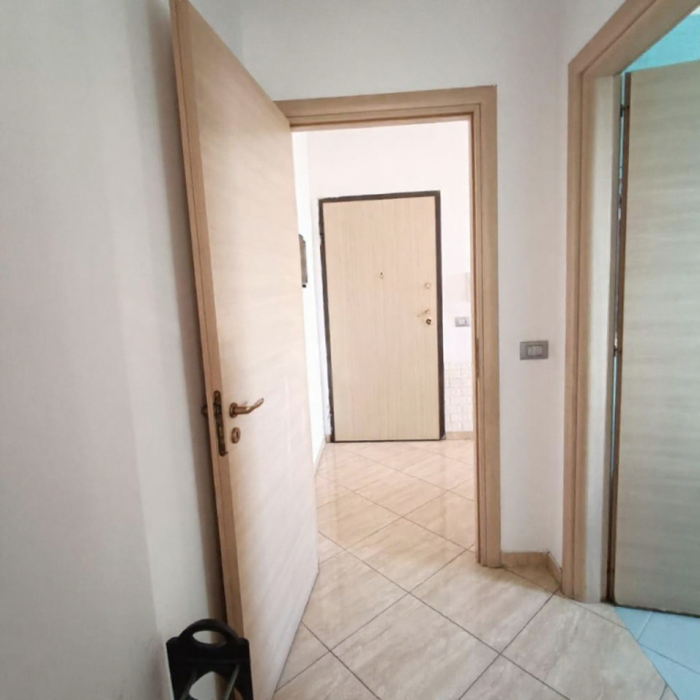 Affitto | Apartament 1 + 1 | Rruga e Dibrës | 430 €/mese
