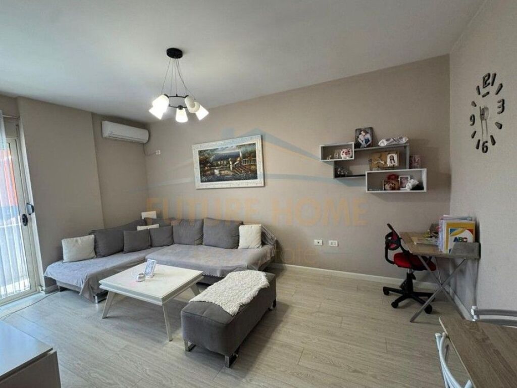 Shitet, Apartament 1+1, Fabrika e Miellit, Tirane